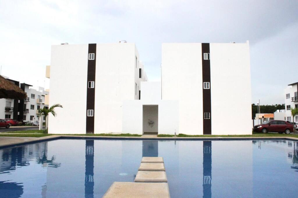 Appartamento Depa De Playa C/Alberca Cerca De La 5A Avenida Playa del Carmen Esterno foto